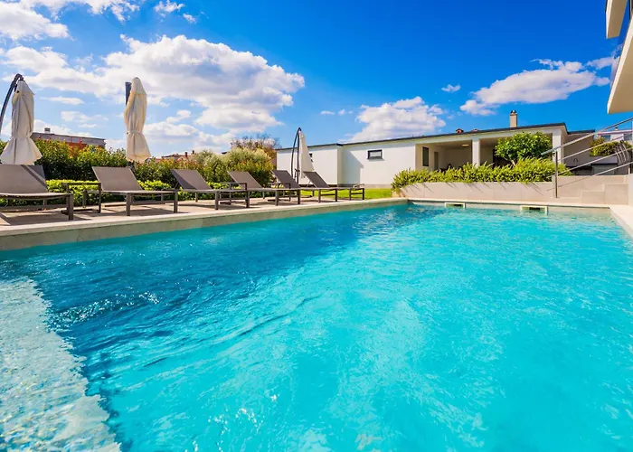 Villa Andris Ližnjan